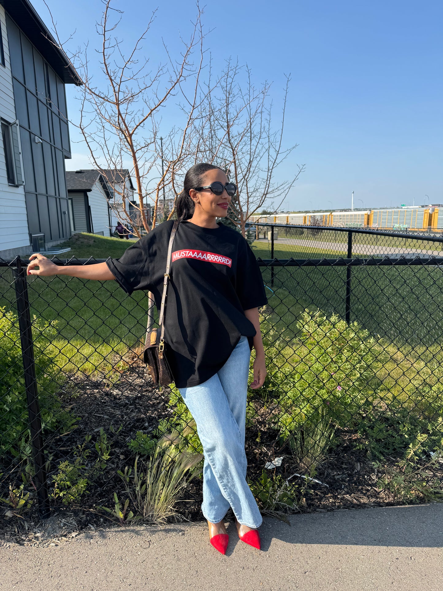 MUSTARD! Tshirt - Black